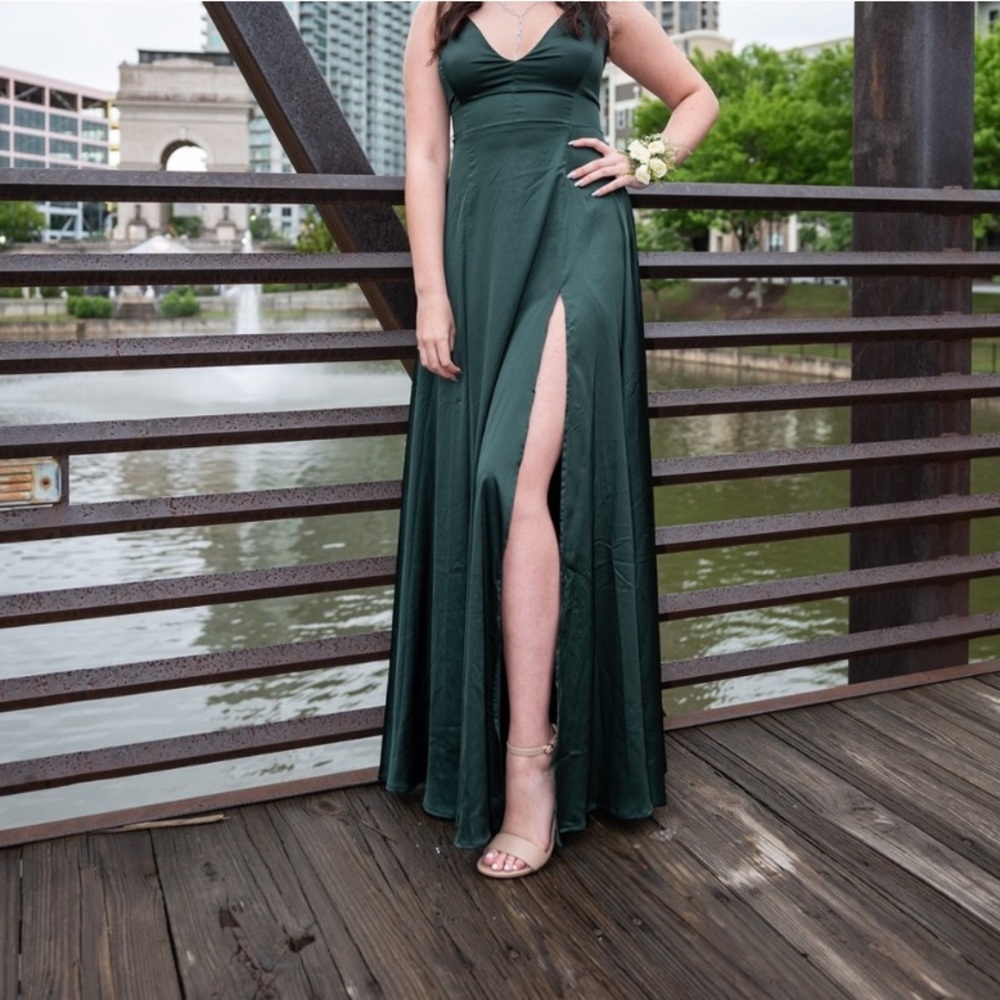 Dress - Picture 2 of 2